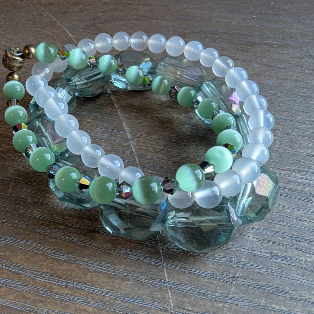 Gorgeous Green and White Stack Bracelet Set